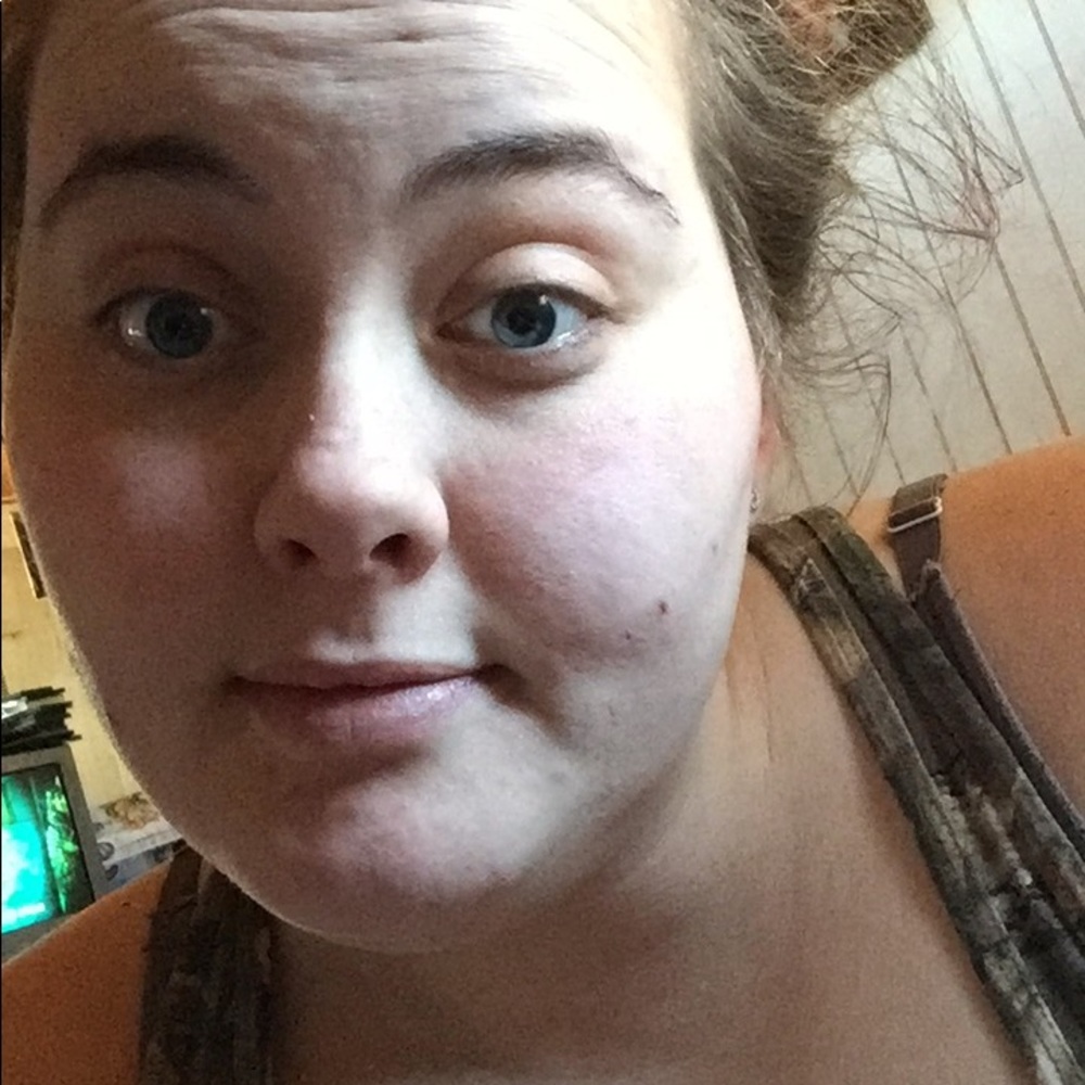 Meet your Posher, Victoria